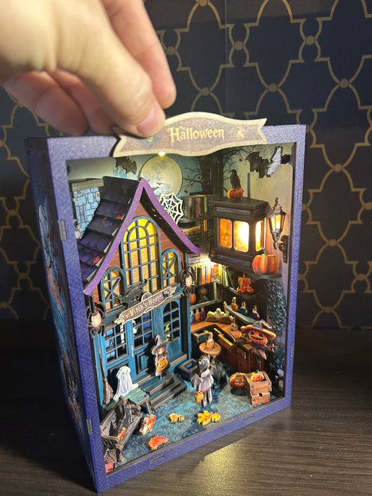 Fully Assembled and Embellished Halloween Trick or Treat House!