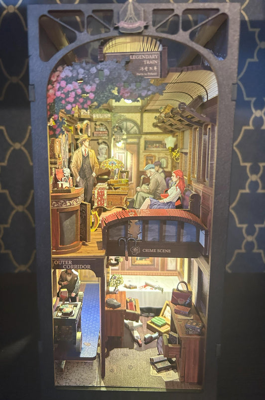 Train Mystery Case book nook!