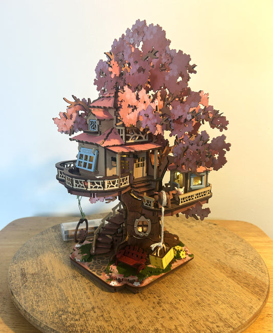 Sakura Treehouse Retreat Book Nook