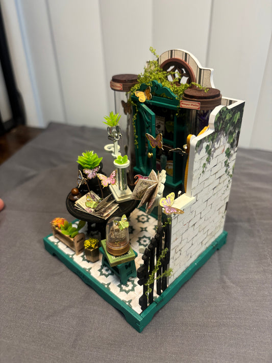 Potions Workshop Miniature House