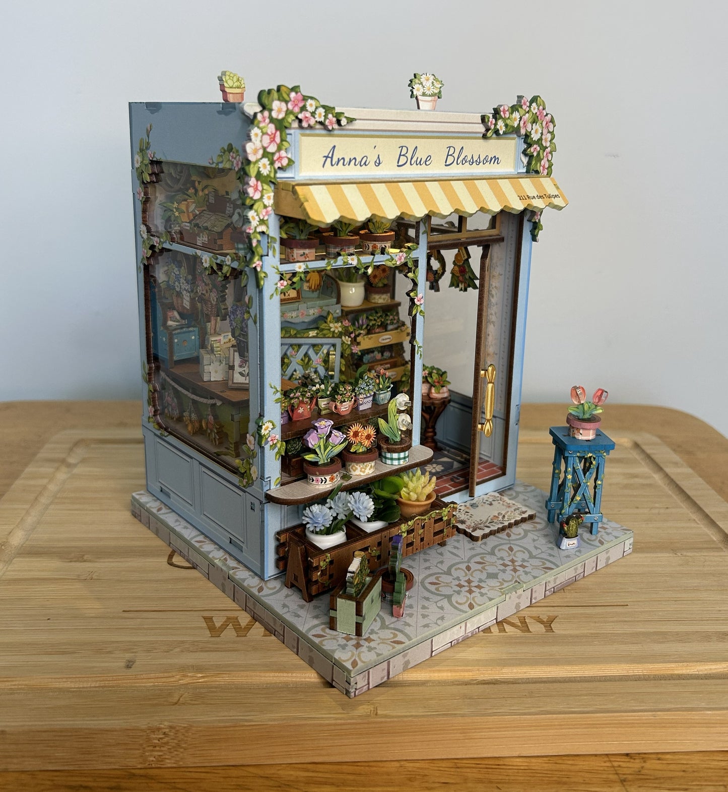 Anna’s Blue Blossom Florist Book Nook