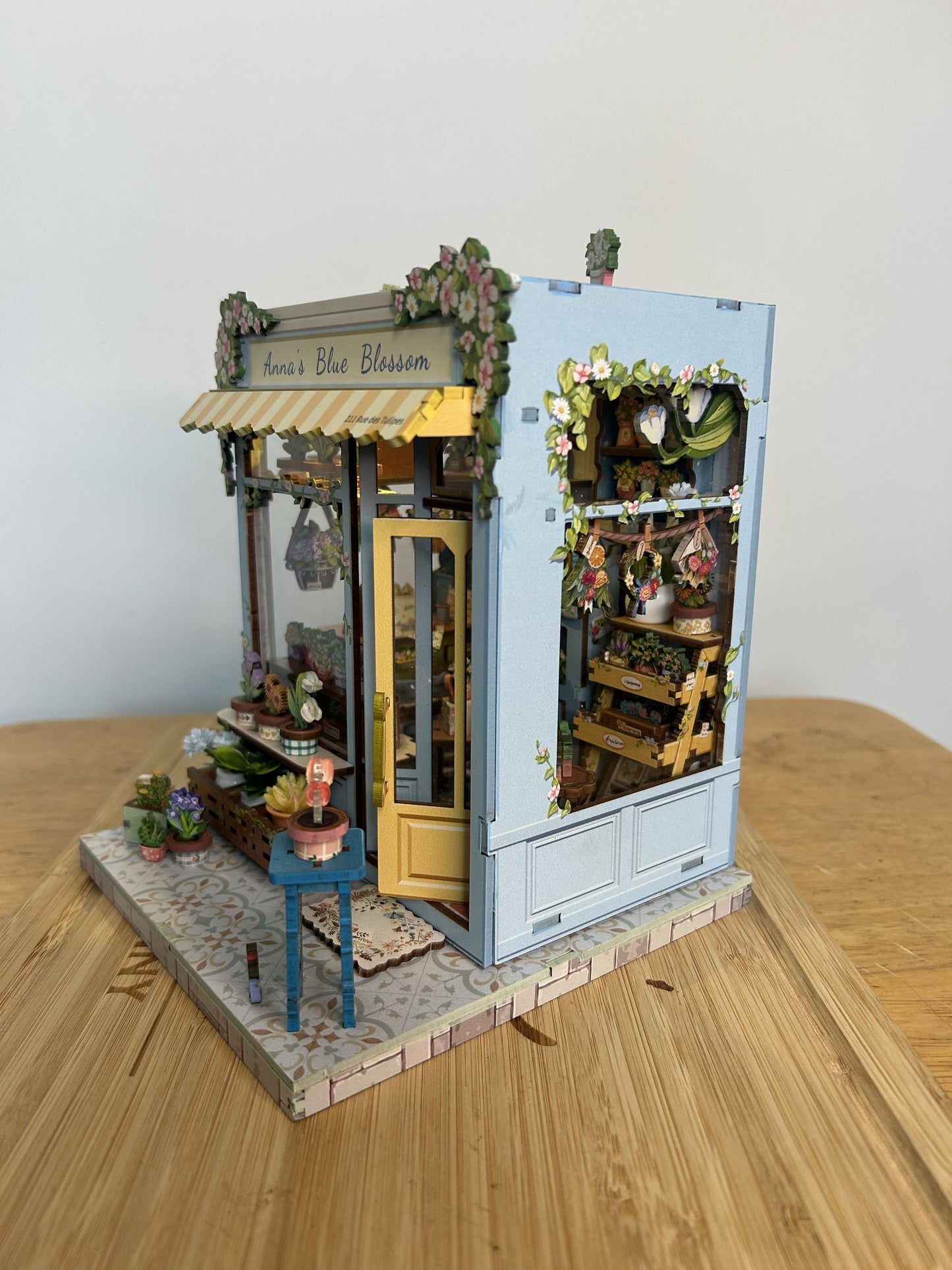 Anna’s Blue Blossom Florist Book Nook